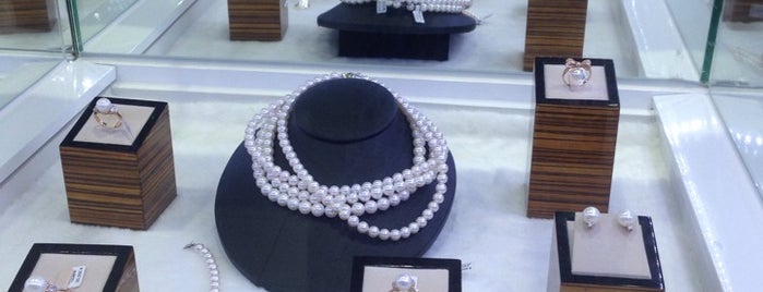 Pearl Art Factory is one of Thai.