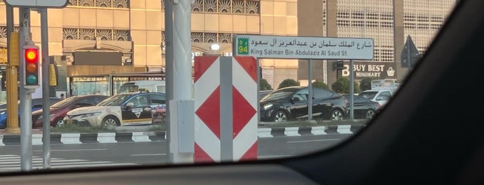 شارع الملك سلمان بن عبدالعزيز ال سعود is one of Dubai 🇦🇪.