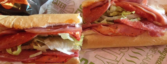 Quiznos is one of Orte, die Zachary gefallen.