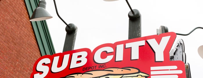 Sub City is one of Tempat yang Disukai Faithe.