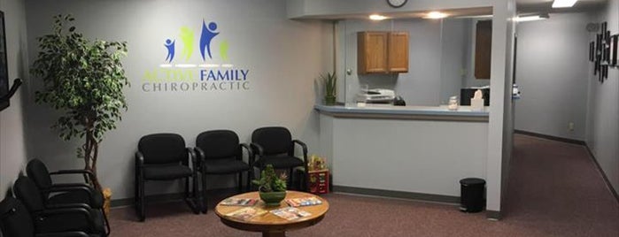 Active Family Chiropractic is one of Lieux qui ont plu à Stephen.
