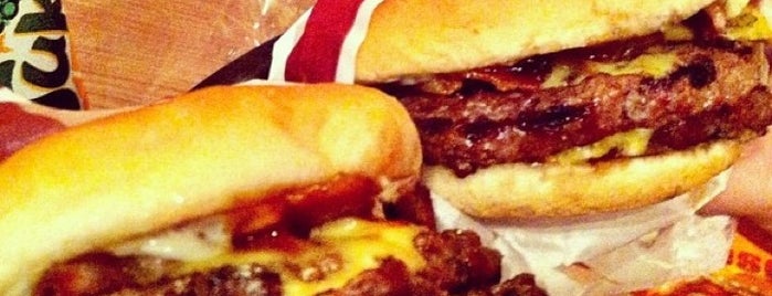 Tatoe's Burger is one of Posti che sono piaciuti a Kleber.