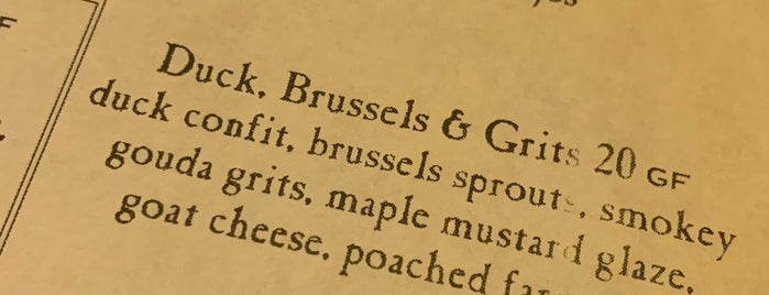 The Honeysuckle is one of Orte, die Guillermo gefallen.