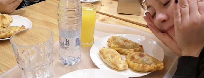 Quequén is one of pastelerías Madrid.