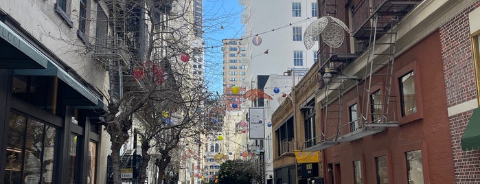 Maiden Lane Gates is one of SF Girls trip June 2021.