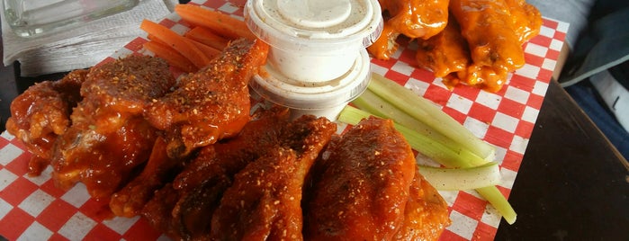 Wild Wings is one of Comida para probar.