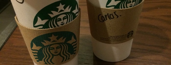 Starbucks is one of Locais curtidos por René.