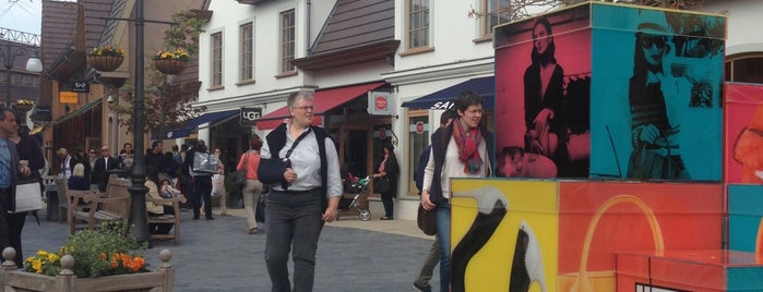 Maasmechelen Village is one of Mall.