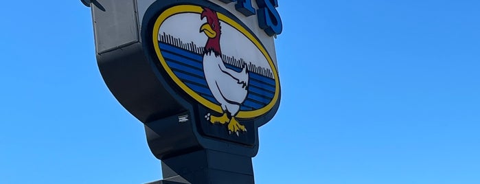 Zaxby's Chicken Fingers & Buffalo Wings is one of Fast Food.