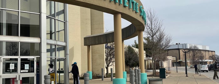 Lafayette Square Mall is one of Glenn Wright 2.