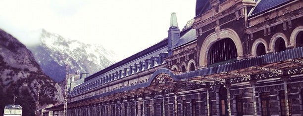 Estación Internacional de Canfranc is one of Crazy Places.