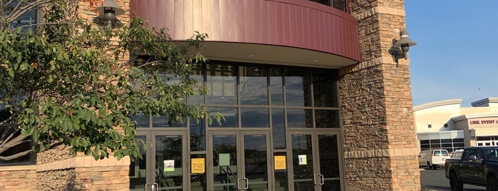 Dakotah Ice Arena is one of Hockey Rinks/Arenas I've Played In.