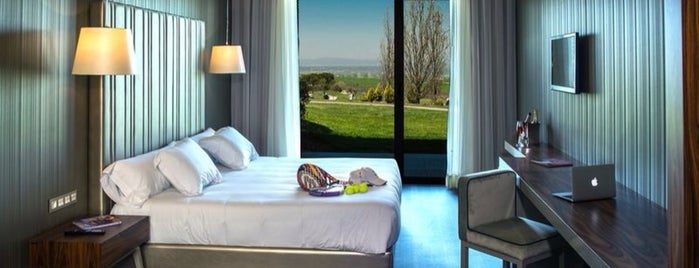 Casino Club de Golf Retamares is one of Itinerante España Directo.