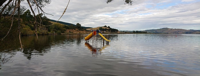 Lake Waihola is one of Kiwiland.