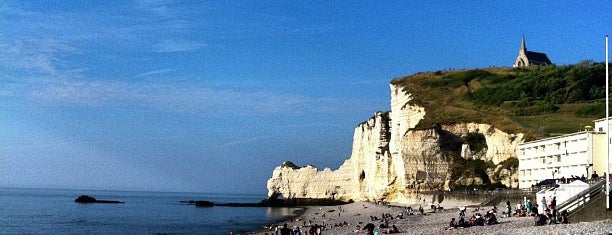 Étretat is one of AEさんのお気に入りスポット.