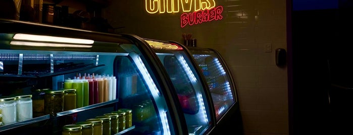 Chivis Burger is one of comida culiacan.