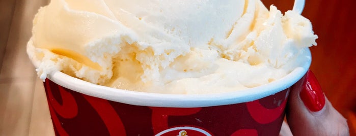 Cold Stone Creamery is one of Joelさんのお気に入りスポット.