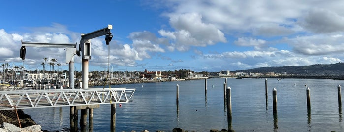 King Harbor Marina is one of Lugares favoritos de Alley.
