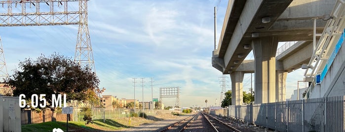 Metro Rail - Redondo Beach Station (C) is one of Transit: LA Metro Rail 🚆.