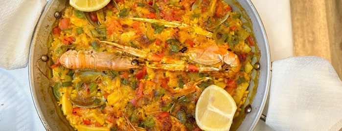 Compostela Restaurante is one of madcom    menu del dia.