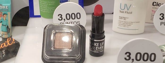 Sephora Veracruz is one of Alejandra 님이 좋아한 장소.