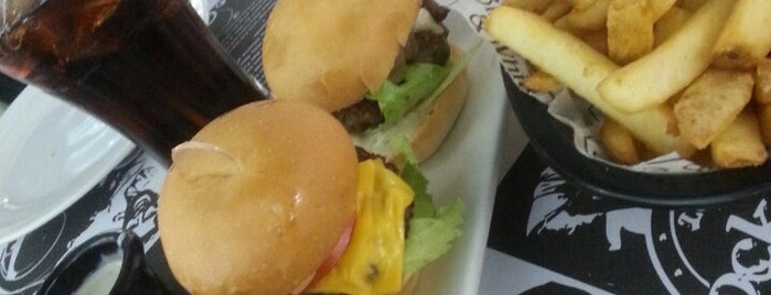 Black&white - Qurtoba is one of Burgers in Kuwait.