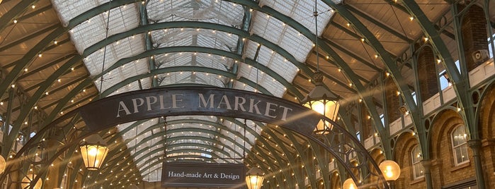 Apple Market is one of Covent Garden | كوڤنت قاردن.
