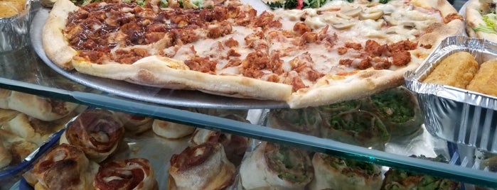 King's Pizza is one of Locais salvos de Michelle.