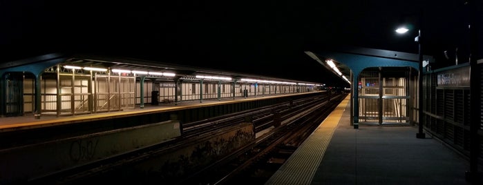 MTA Subway - 88th St/Boyd Ave (A) is one of MTA Subway - A Line.