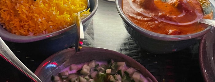 Zafran Indian Bistro is one of المطاعم المفضلة..