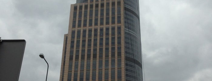 Warsaw Trade Tower (WTT) is one of Warschau.