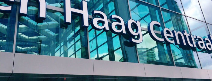 Den Haag Hauptbahnhof is one of Orte, die Ler gefallen.