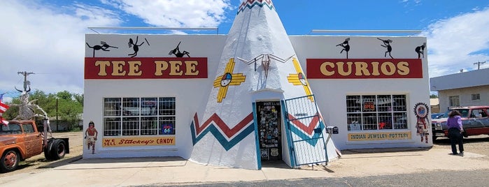 Tee Pee Curios is one of Route 66.