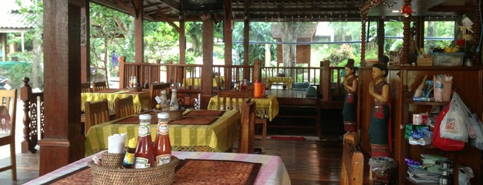Pranee's Kitchen is one of Thai Islands.