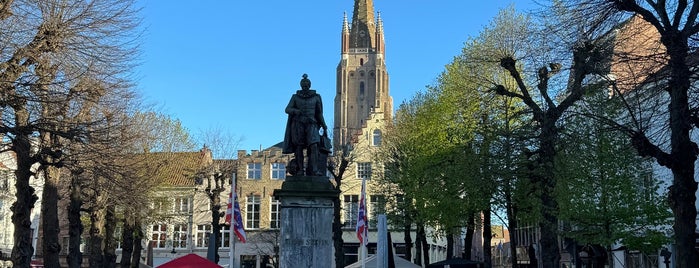 Simon Stevinplein is one of Bruges.