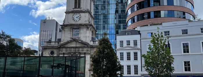 Bishopsgate Piazza is one of Tours, trips and views.