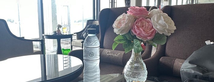 Coral Executive Lounge is one of Oksana’s Liked Places.