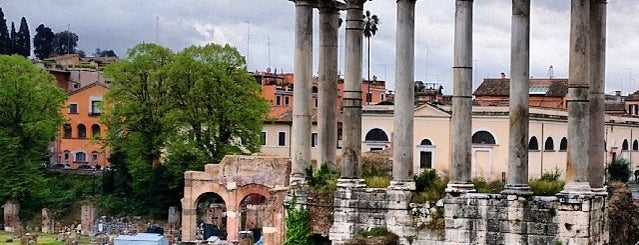 Forum Romain is one of Rom.