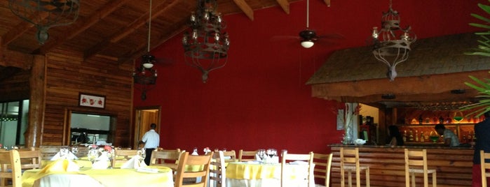Restaurant Brisas Del Yaque is one of สถานที่ที่ ᴡ ถูกใจ.