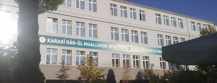 Necatibey Eğitim Fakültesi is one of สถานที่ที่ Büşra ถูกใจ.