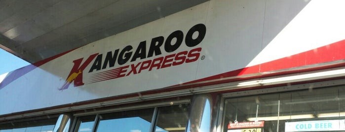 Kangaroo Express is one of Lugares favoritos de Kyra.