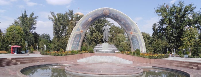 Парк Рудаки / Rudaki Park is one of Tempat yang Disukai Egemen.