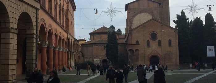Piazza Santo Stefano is one of สถานที่ที่ Giovanni ถูกใจ.