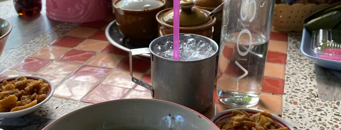 เรือศิลา@อ่างศิลา is one of My Chonburi's Favorite Food.