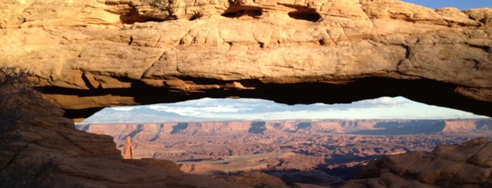 Mesa Arch Trail is one of MURICA Road Trip.