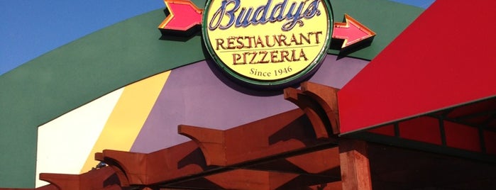 Buddy's Pizza is one of Tempat yang Disukai Enjoli.