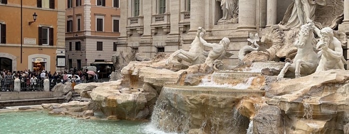 Trevi is one of Roma.