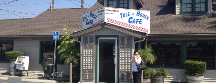 Tole House Cafe is one of Nascar Eats.