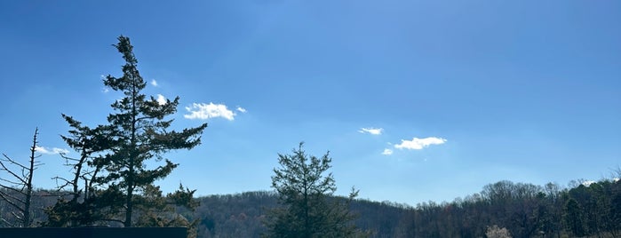 Round Valley Recreation Area is one of Wed.