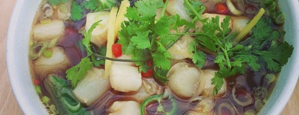 EAT – European Asian Taste is one of Orte, die Inés gefallen.